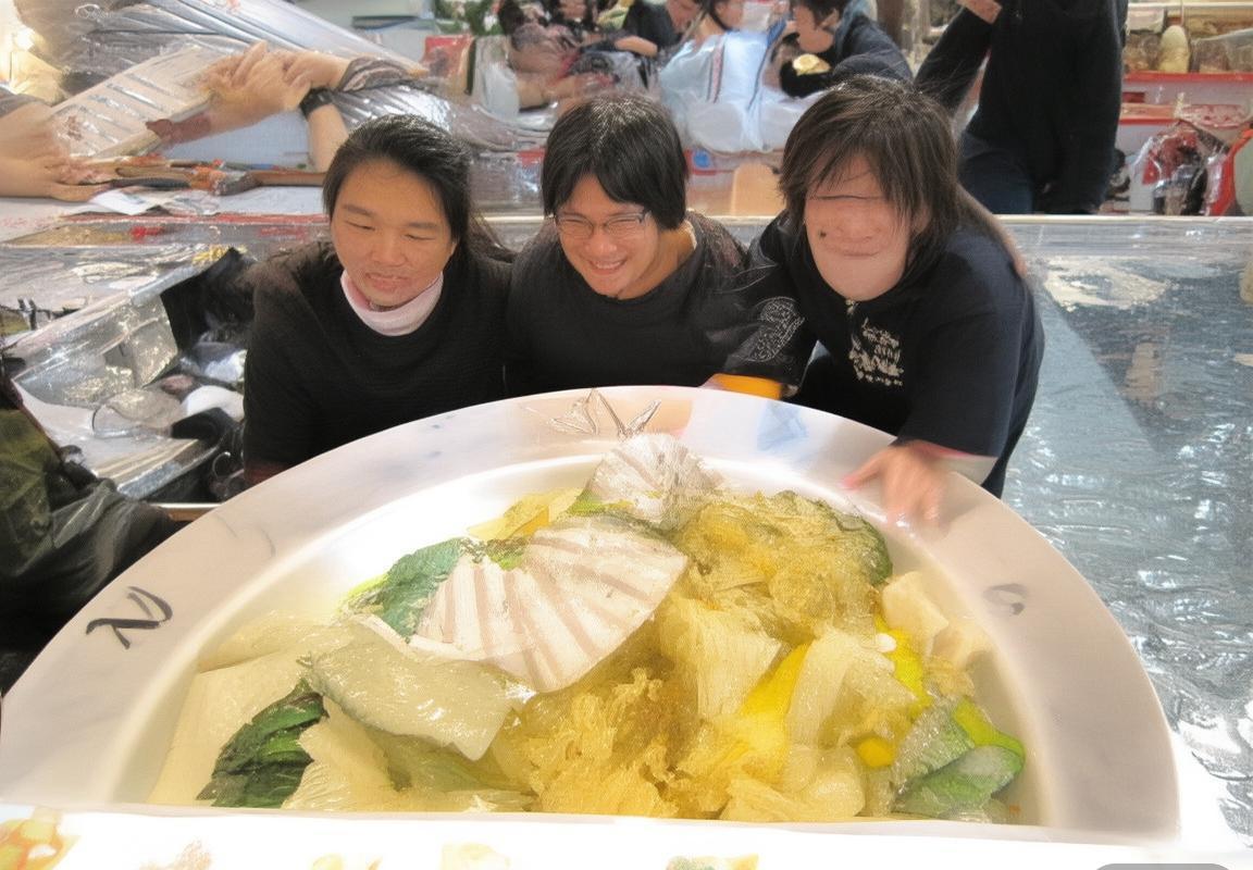 巴塞罗那vs利物浦：欧冠巅峰对决，恩怨情仇火花四溅