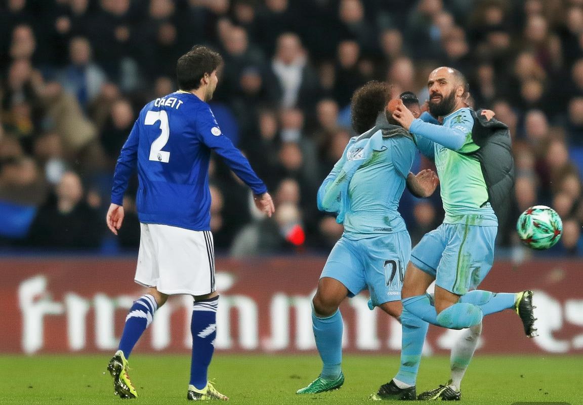 2016-2017英超赛季：切尔西曼城巅峰对决战术解析与回顾